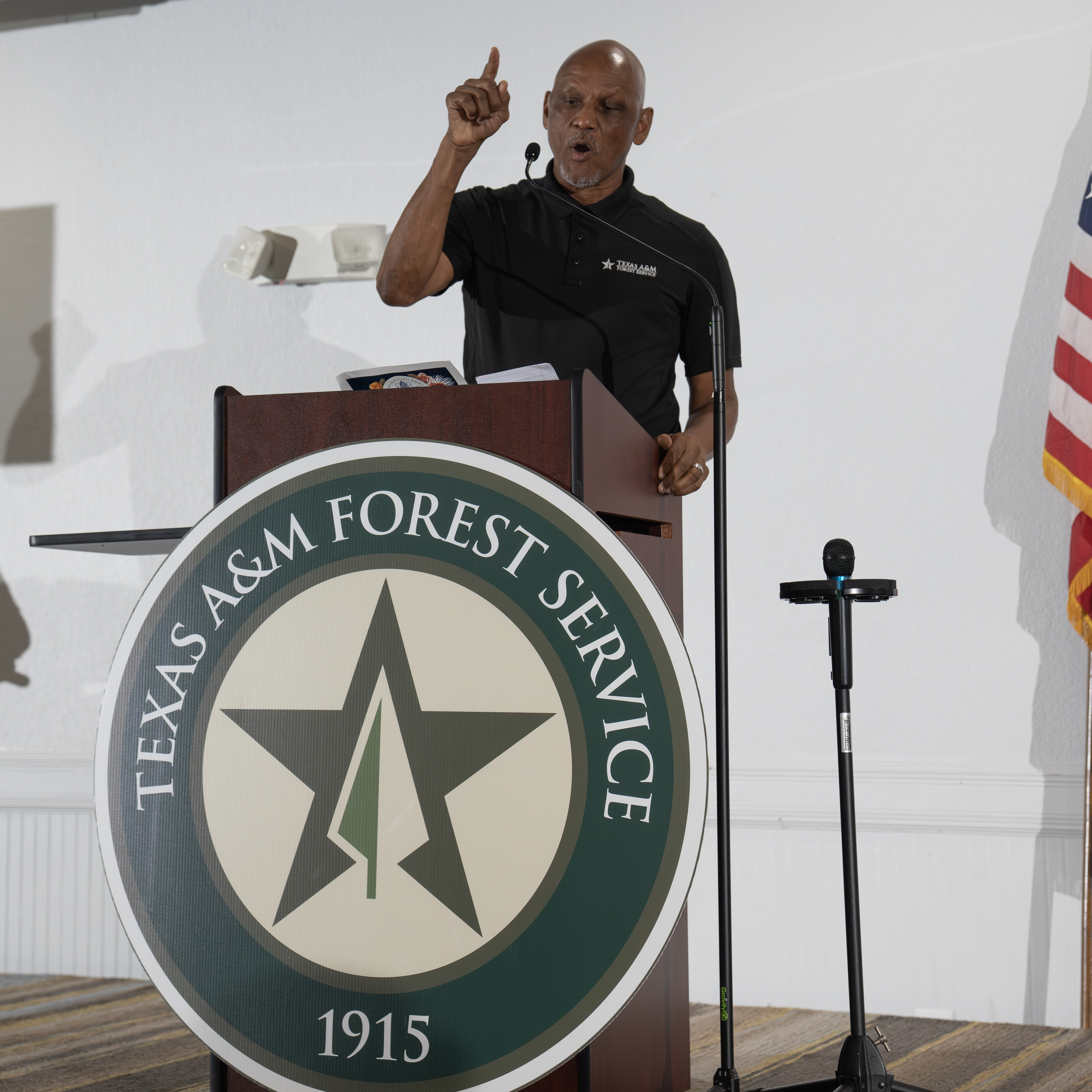 Texas A&M Forest Service held the agency’s annual personnel meeting today in Tyler, Texas. Statewide agency employees gathered to recognize the past year’s agency accomplishments and employee achievements.